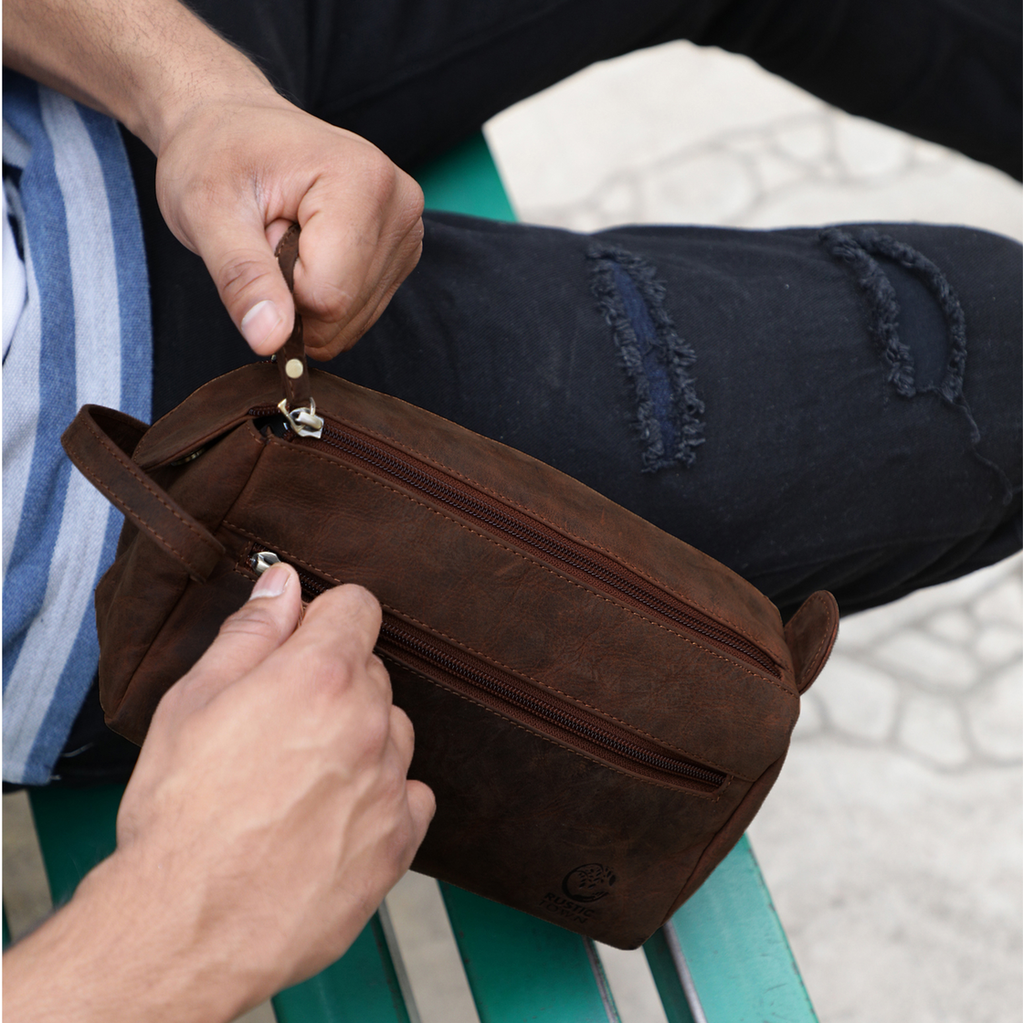 Rustic Town Men's Leather Hand Pouch