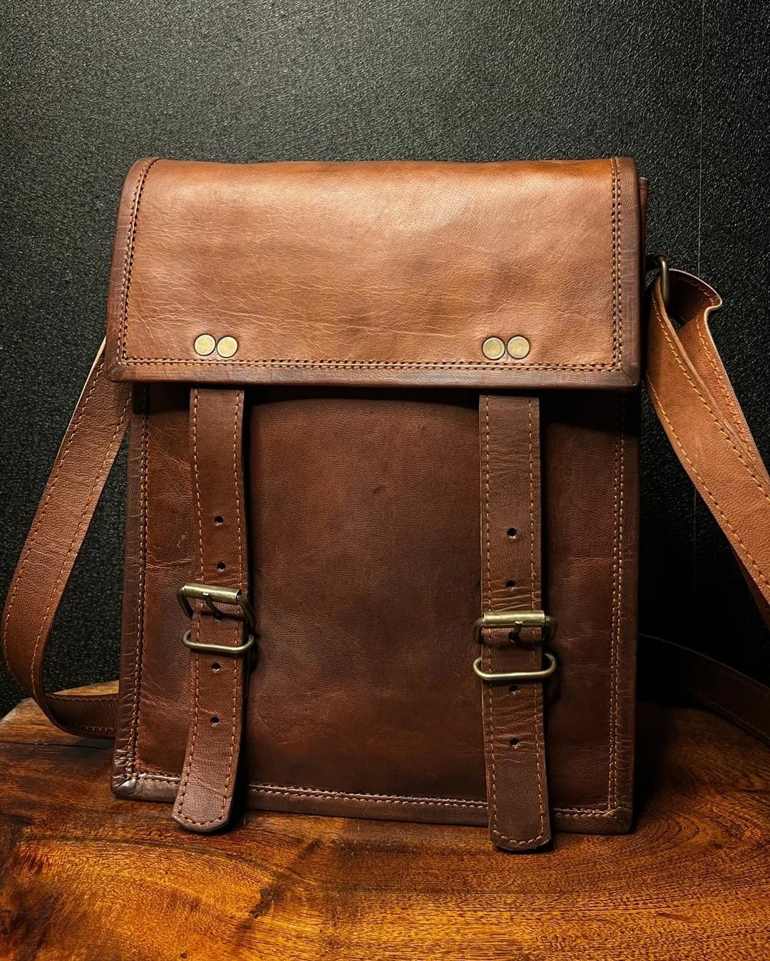  RUSTIC TOWN Leather Satchel iPad Tablet Bag - Leather
